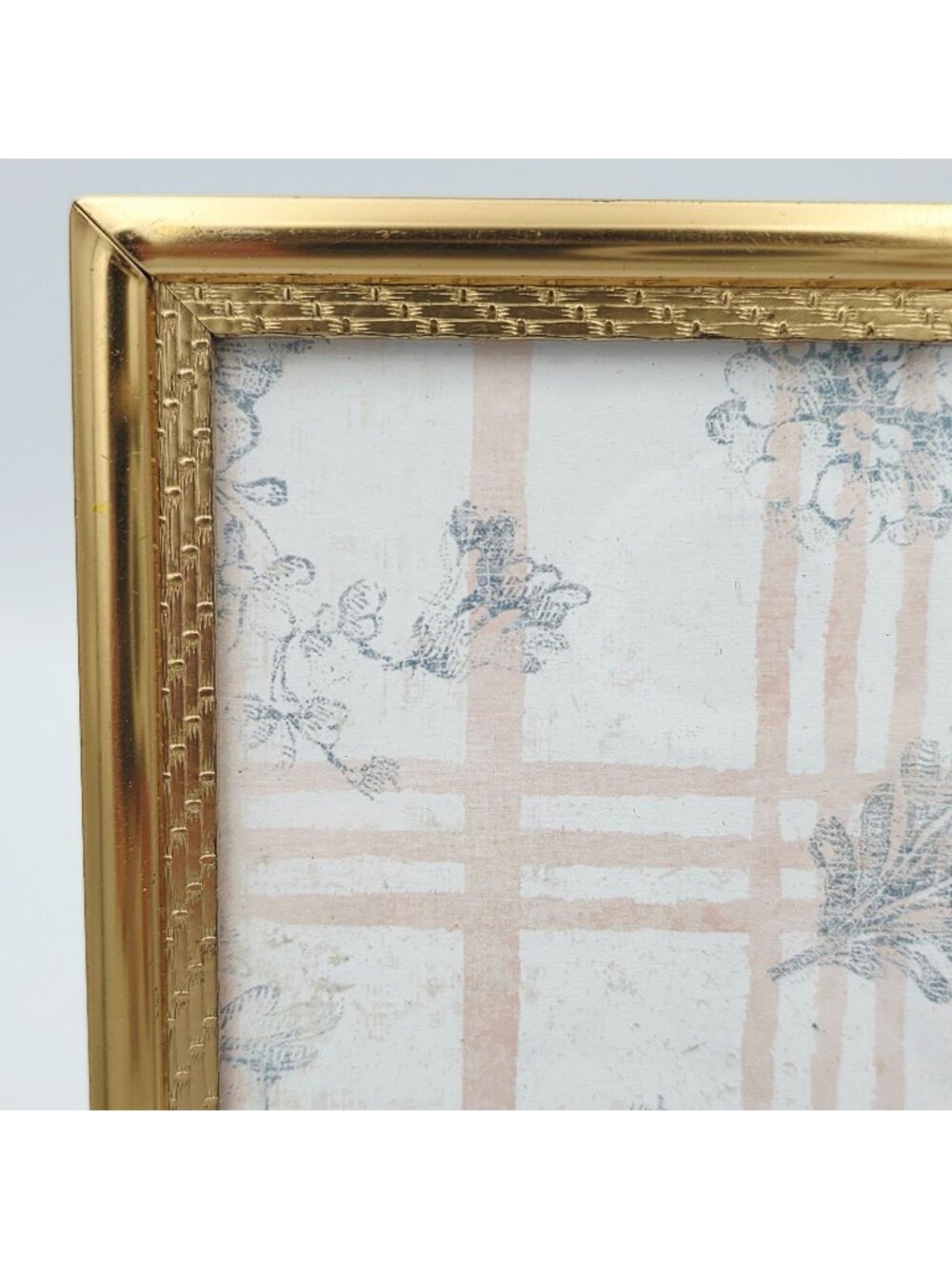 Gold Ornate Vintage Picture Frame Embossed Lattice Detailing 4x6 PF92